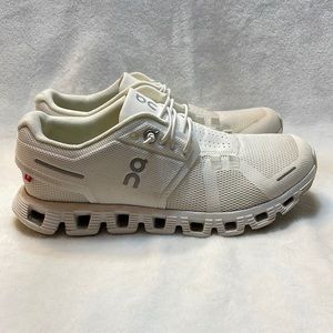 QC shoes. Women’s size 6.5 wide.